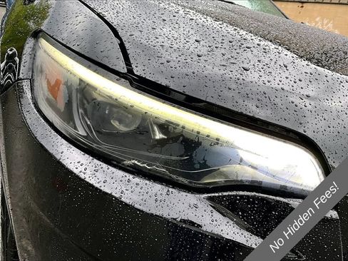 Used 2019 Jeep Cherokee Latitude w/ Cold Weather Group AWD/4WD image 27