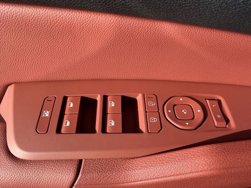 New 2026 Kia Sportage SX image 19