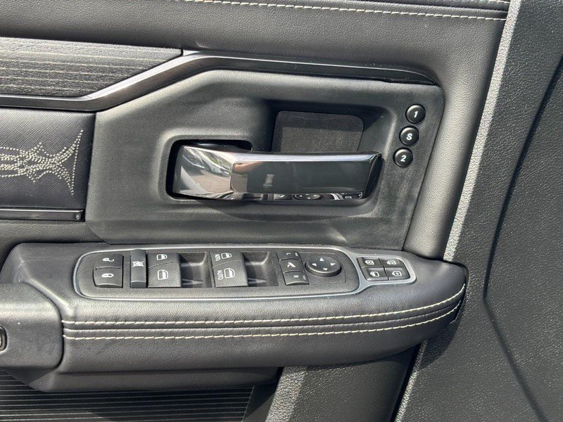 Used 2024 RAM 2500 Limited AWD/4WD image 16