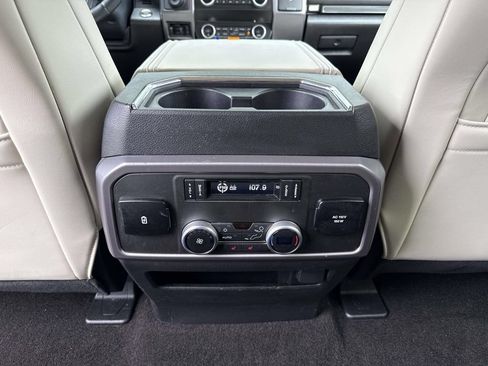 Used 2021 Ford Expedition Platinum AWD/4WD image 17