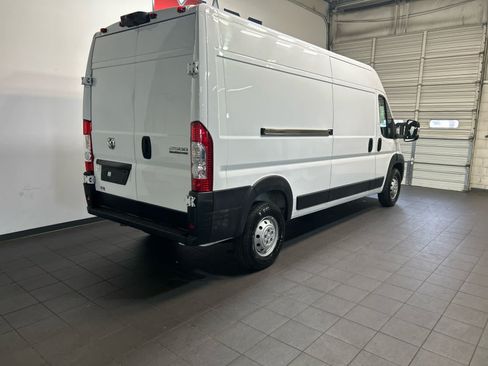 Used 2023 RAM ProMaster 2500 FWD image 3