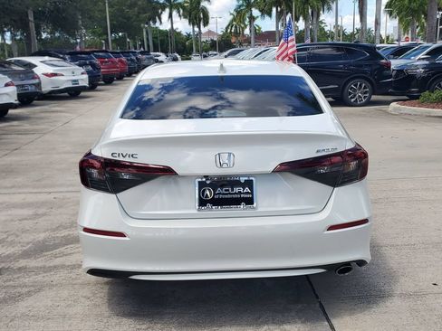 Used 2025 Honda Civic Sport image 5
