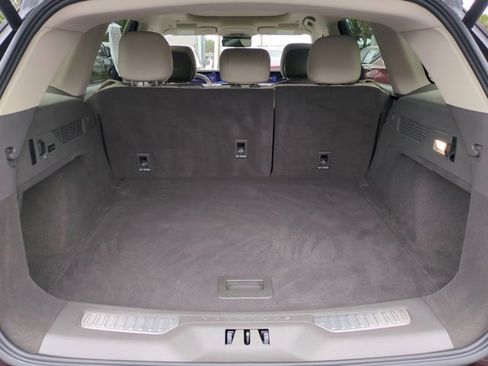 Used 2025 Lincoln Nautilus Reserve image 13