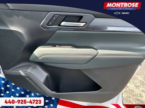 New 2026 GMC Terrain AT4 w/ Technology Package II AWD/4WD image 30
