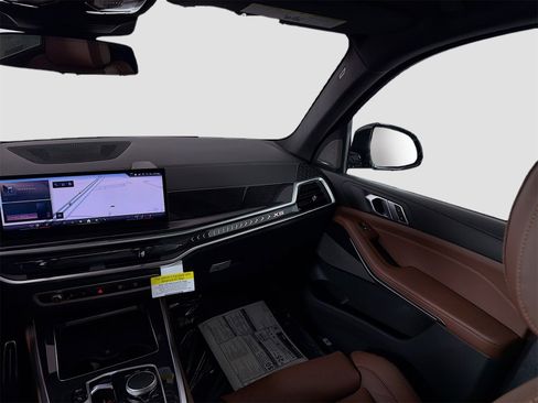 New 2026 BMW X5 xDrive40i w/ M Sport Package image 27