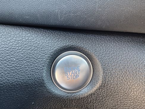 Used 2023 Hyundai Santa Fe SEL image 32