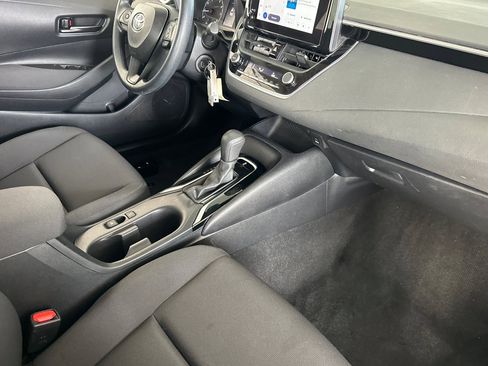 Used 2024 Toyota Corolla LE image 15