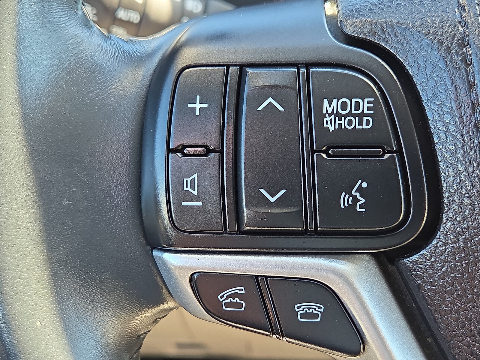 Used 2016 Toyota Highlander Plus FWD image 21