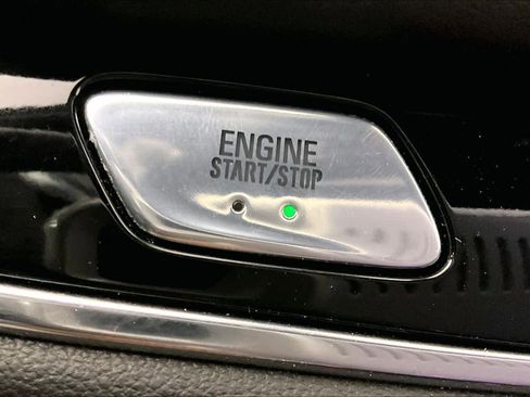 Used 2023 Buick Enclave Avenir image 35