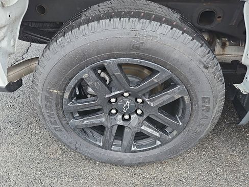 Certified 2024 Chevrolet Silverado 1500 Custom image 8