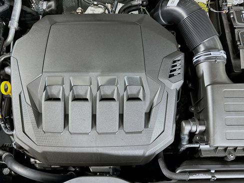 New 2025 Audi Q3 2.0T Premium image 12