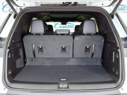 New 2026 GMC Acadia AT4 w/ Luxury Package image 19