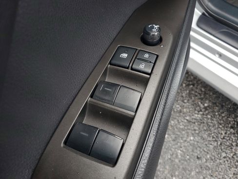 Certified 2022 Toyota Camry LE image 19