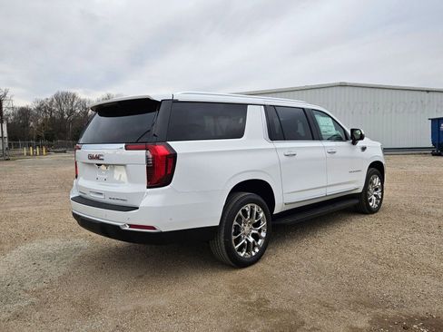 New 2026 GMC Yukon XL Elevation image 6