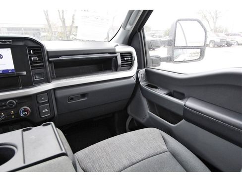 Used 2024 Ford F250 XLT w/ FX4 Off-Road Package image 10