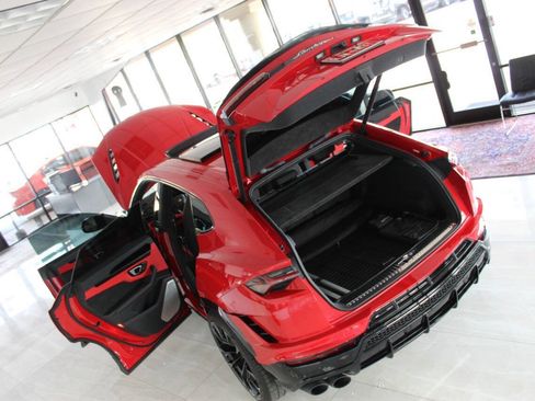 Used 2023 Lamborghini Urus S AWD/4WD image 38