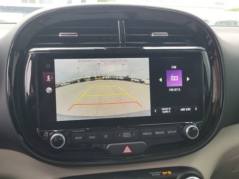 Used 2023 Kia Soul EX FWD image 27