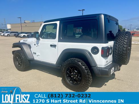 Used 2026 Jeep Wrangler Sport AWD/4WD image 5