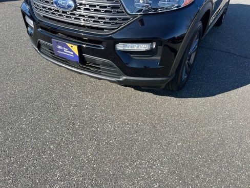 Certified 2022 Ford Explorer XLT w/ Equipment Group 202A image 28