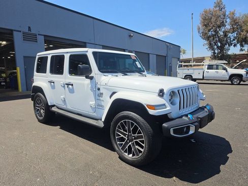 Certified 2023 Jeep Wrangler Unlimited Sahara w/ Cold Weather Group AWD/4WD image 3