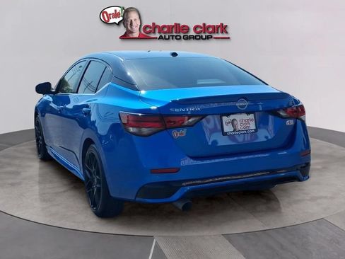 Used 2025 Nissan Sentra SR FWD image 3