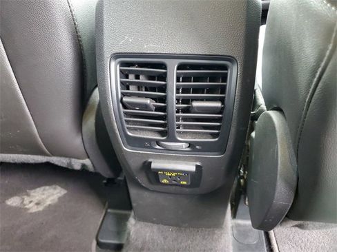 Used 2016 Ford Escape Titanium image 20