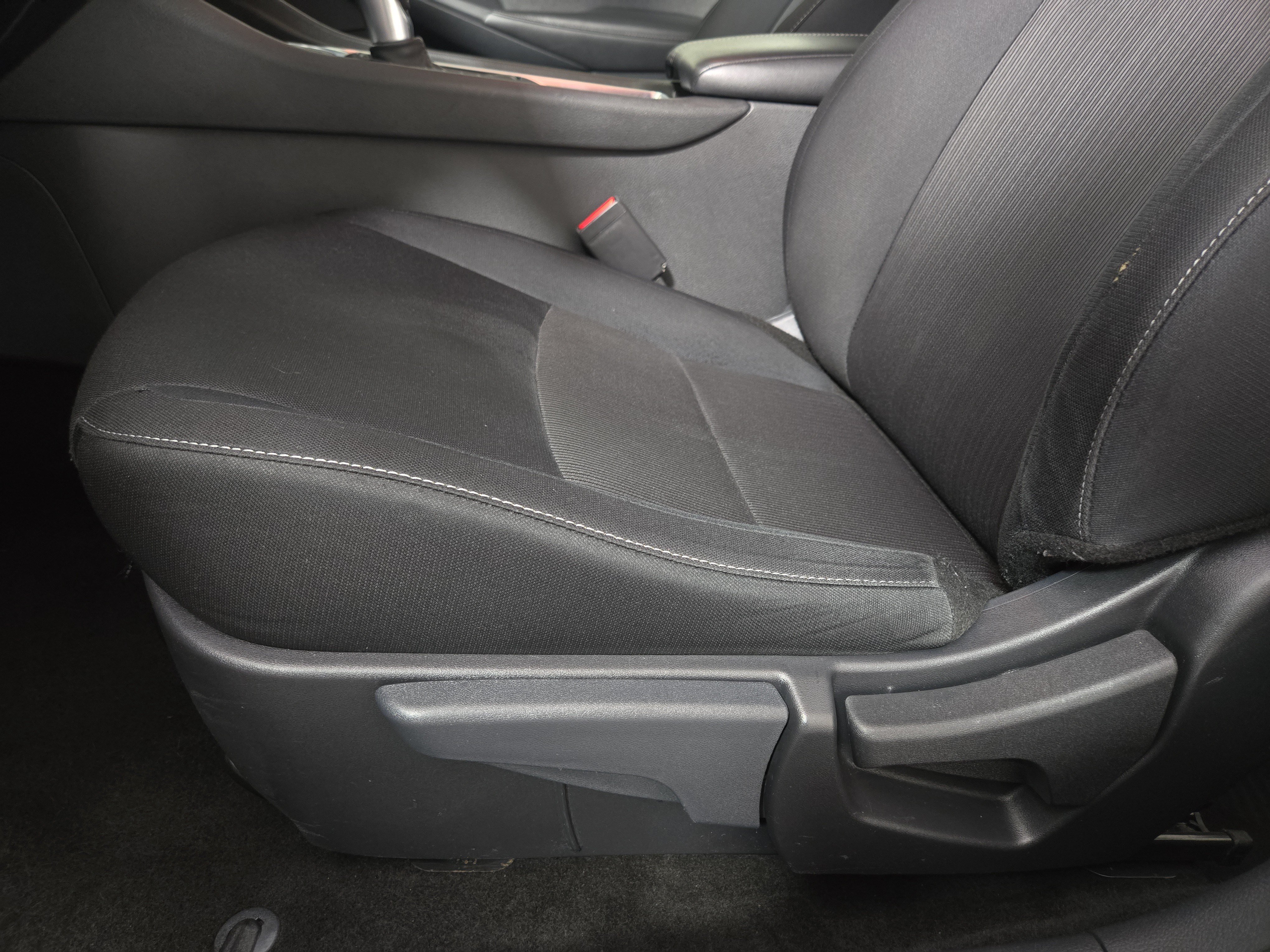 Used 2024 Nissan Sentra SV FWD image 30