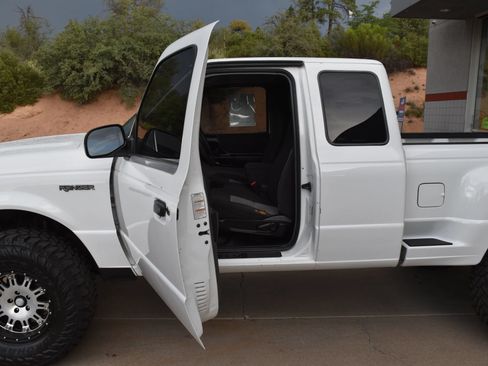 Used 2004 Ford Ranger XL RWD image 14