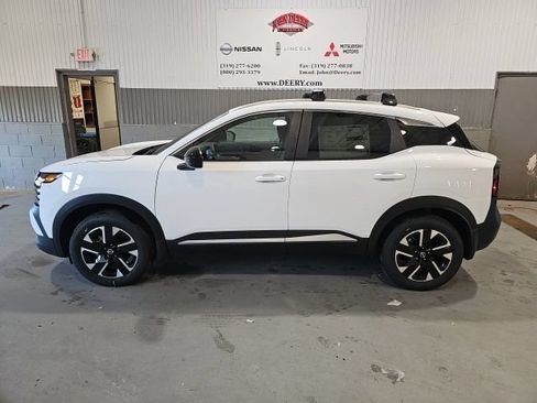 New 2026 Nissan Kicks SV w/ Cold Weather Package AWD/4WD image 6