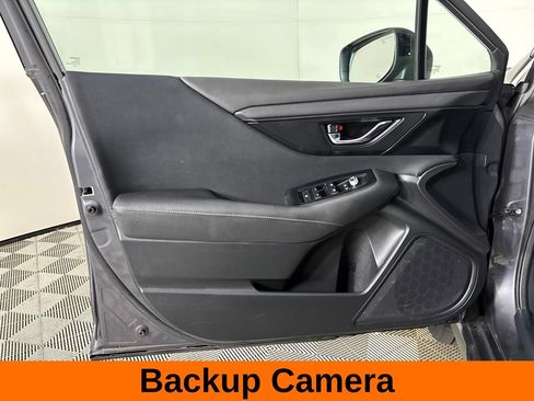 Used 2025 Subaru Outback Premium AWD/4WD image 11