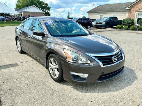 Used 2014 Nissan Altima 2.5 SV FWD image 3