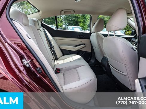 Used 2025 Nissan Altima 2.5 SV FWD image 22