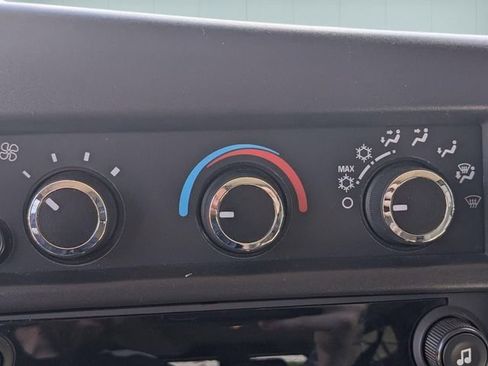 Used 2025 Chevrolet Express 3500 LT w/ LT Preferred Equipment Group RWD image 22