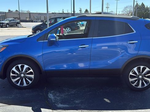 Used 2018 Buick Encore Essence AWD/4WD image 5