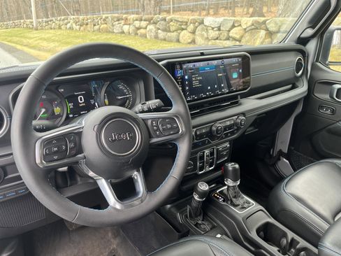 Used 2024 Jeep Wrangler High Altitude image 4