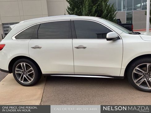 Used 2017 Acura MDX SH-AWD w/ Advance Package image 5