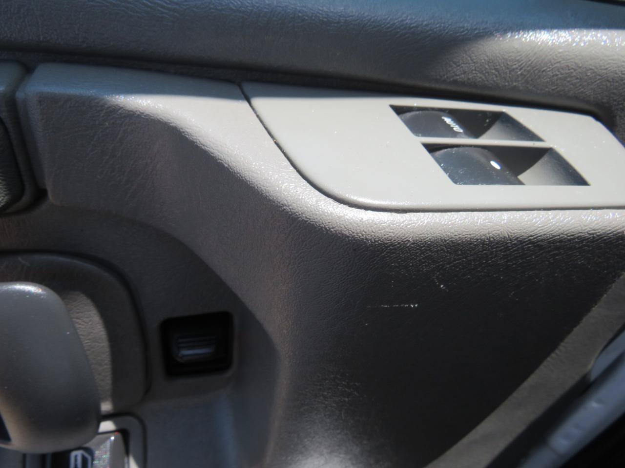 Used 2015 GMC Savana 2500 RWD image 13