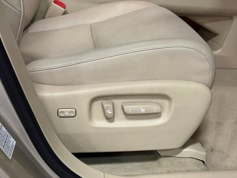 Used 2011 Lexus RX 350 AWD w/ Premium Pkg image 10