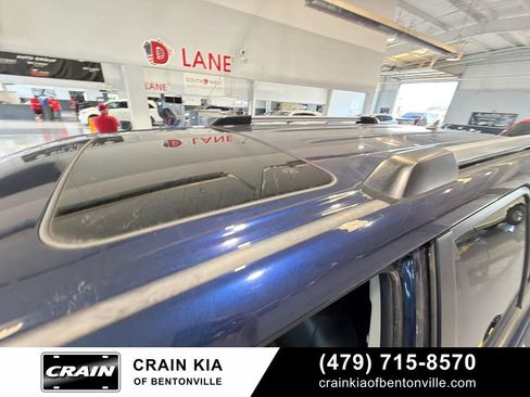 Used 2018 Toyota 4Runner TRD Off-Road Premium AWD/4WD image 4