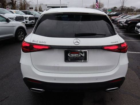 Used 2023 Mercedes-Benz GLC 300 4MATIC image 5