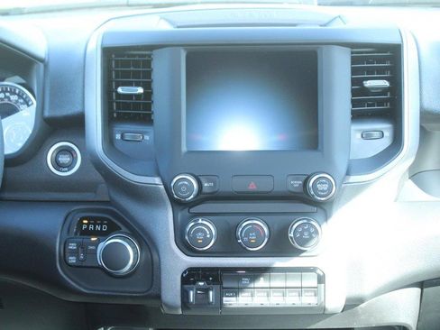 New 2024 RAM 2500 Tradesman w/ Chrome Appearance Group AWD/4WD image 7