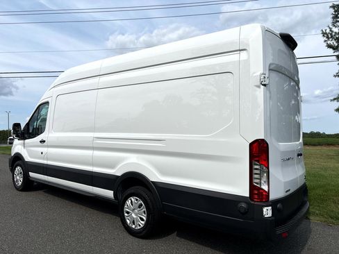 Used 2022 Ford Transit 250 148 High Roof Extended w/ Load Area Protection Package image 3