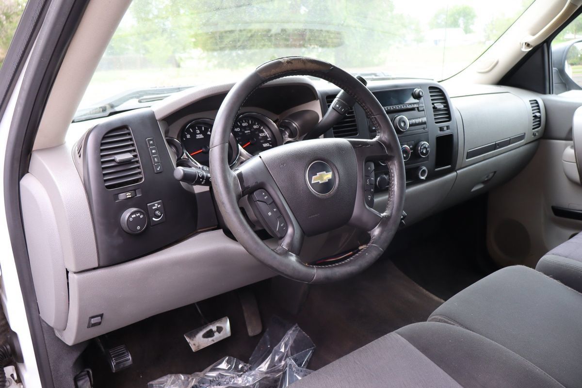 Used 2013 Chevrolet Silverado 2500 W/T RWD image 15