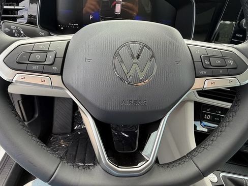 New 2026 Volkswagen Jetta SE FWD image 22
