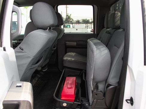 Used 2016 Ford F550 4x4 Crew Cab Super Duty image 39