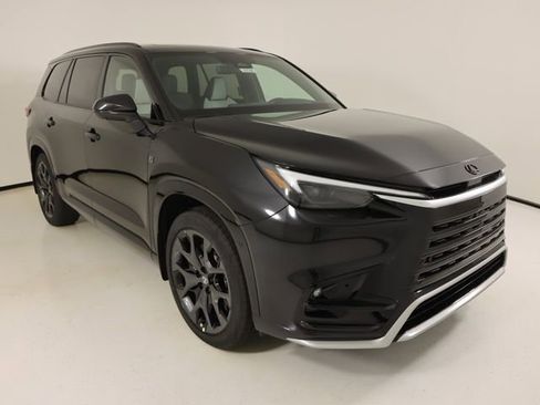 New 2026 Lexus TX 500h AWD image 6