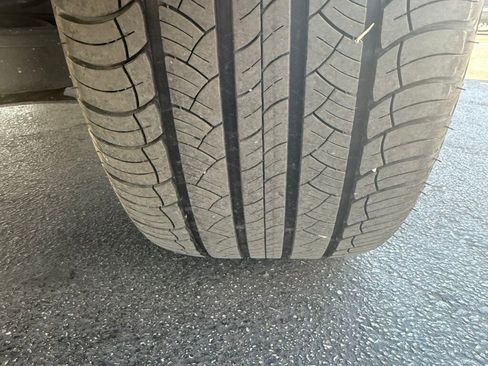 Used 2021 Volkswagen Atlas SEL Premium image 34