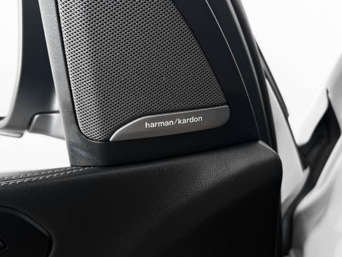 Used 2024 BMW X7 xDrive40i w/ Executive Package image 24