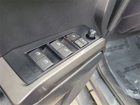 Used 2022 Toyota Tacoma SR5 image 12
