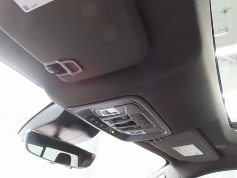 Used 2024 GMC Sierra 3500 Denali w/ Denali Reserve Package image 26